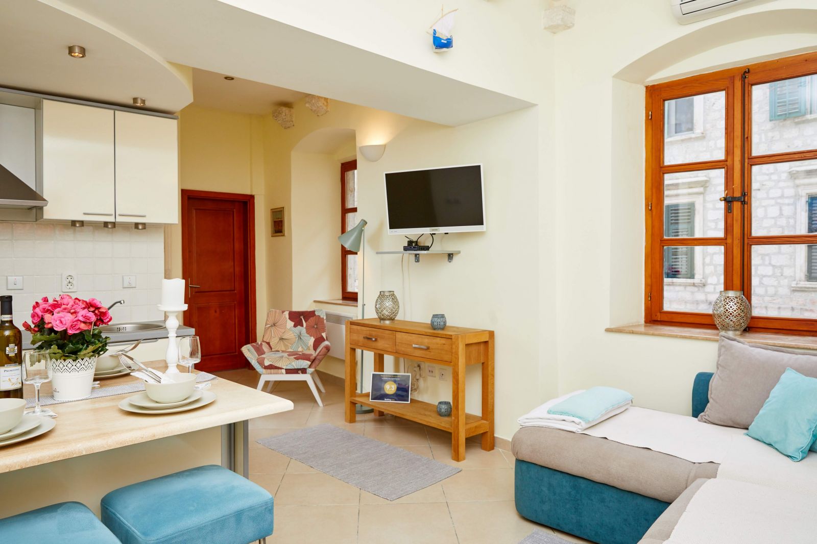 Kotor, Montenegro, kotor.montenegro.sea.old.town.tivat.porto.apartment.hotel.accommodation.airbnb.booking.com.best.europe.destination.beach.luxury.trips.budva.st.govan (5)